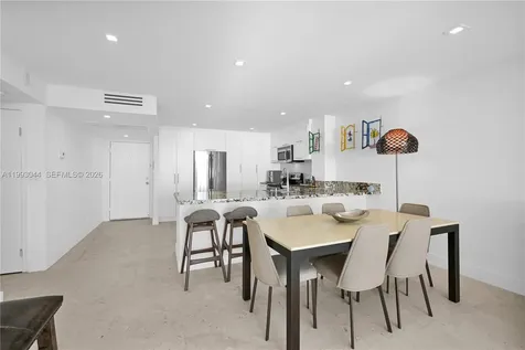 5555 Collins Avenue Miami Beach FL 33140