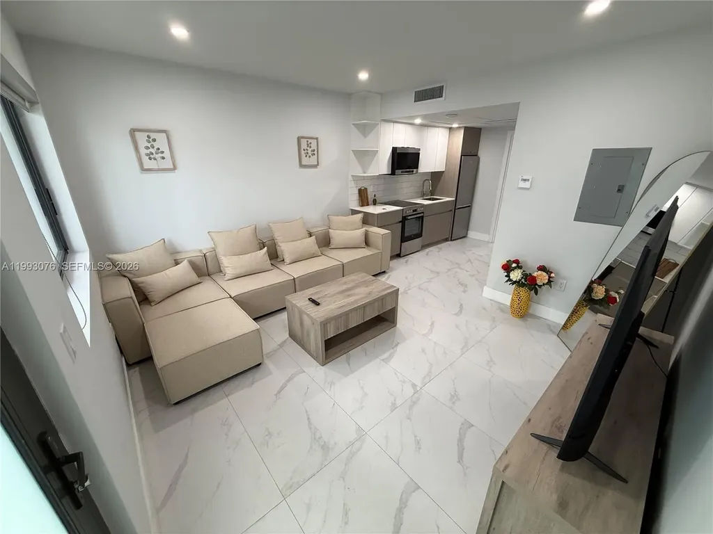 944 Jefferson Avenue Miami Beach FL 33139