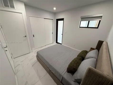 944 Jefferson Avenue Miami Beach FL 33139