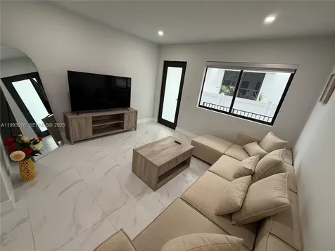 944 Jefferson Avenue Miami Beach FL 33139