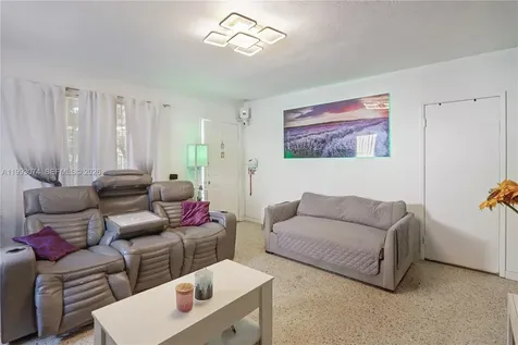 3675 NW 5th Street Miami FL 33125
