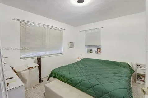 3675 NW 5th Street Miami FL 33125