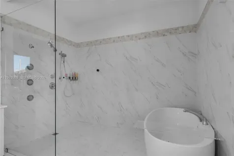 8019 NW 46th Terrace Doral FL 33166