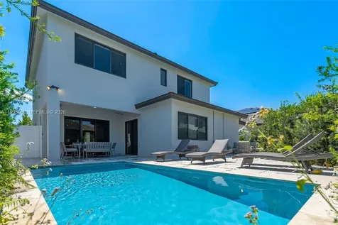 8019 NW 46th Terrace Doral FL 33166