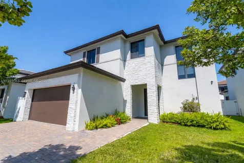 8019 NW 46th Terrace Doral FL 33166
