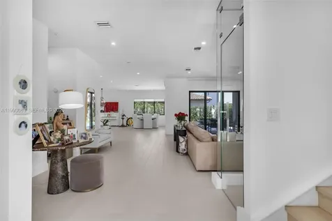 8019 NW 46th Terrace Doral FL 33166