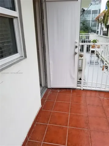 524 Washington Avenue Miami Beach FL 33139