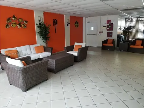 524 Washington Avenue Miami Beach FL 33139