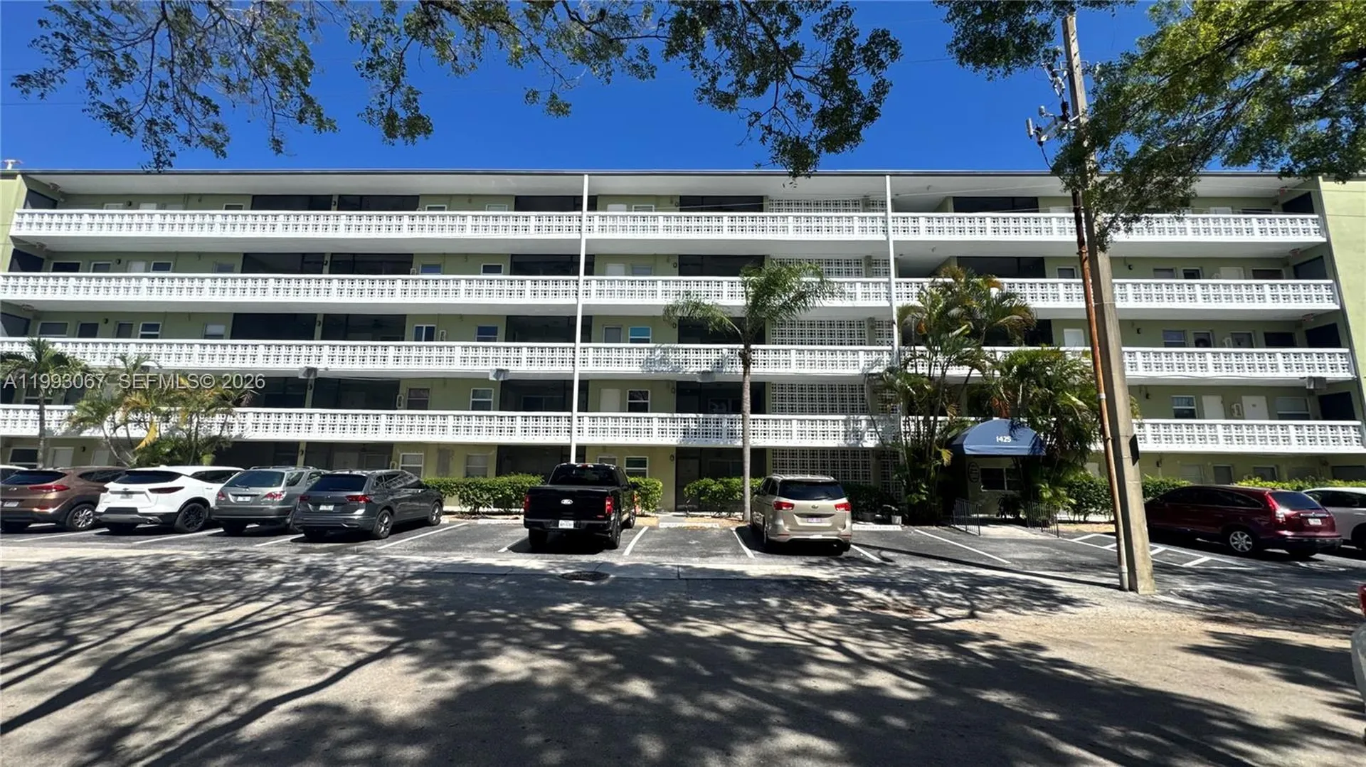 1425 Arthur Hollywood FL 33020