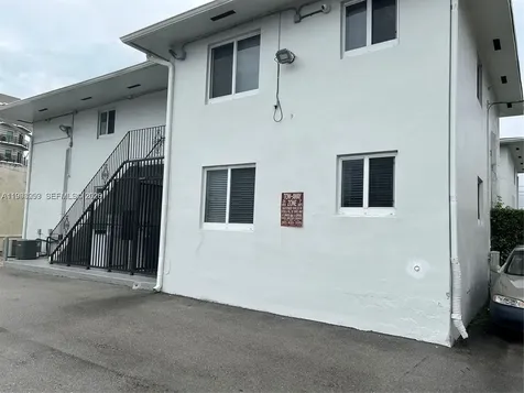 35 SW 21st Avenue Miami FL 33135
