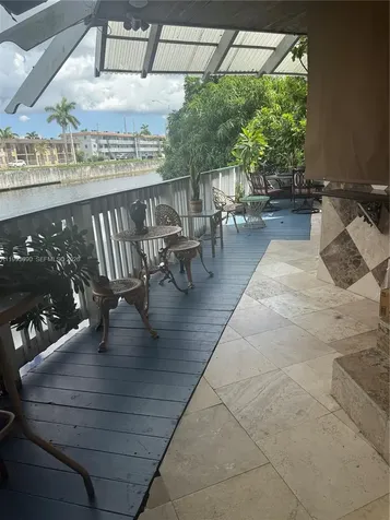 7643 NW South River Drive Medley FL 33166