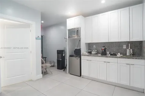 2268 SW 8th Street Miami FL 33135