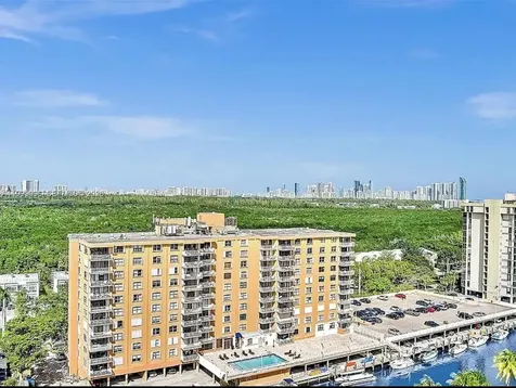 2450 NE 135th Street North Miami FL 33181