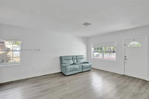 4326 NW 4th Street Miami FL 33126