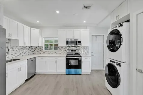 4326 NW 4th Street Miami FL 33126