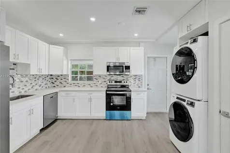 4326 NW 4th Street Miami FL 33126