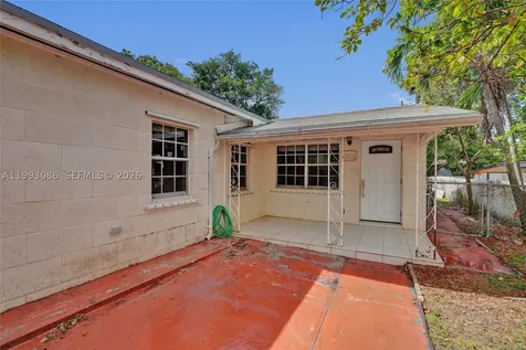4326 NW 4th Street Miami FL 33126