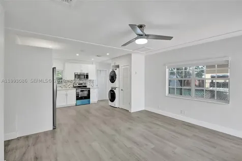 4326 NW 4th Street Miami FL 33126