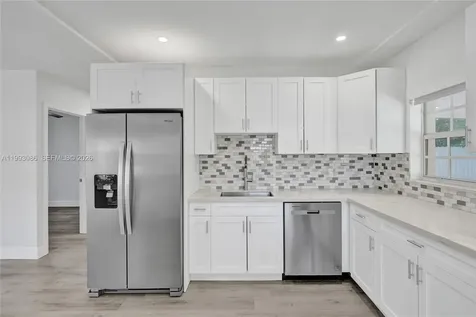 4326 NW 4th Street Miami FL 33126