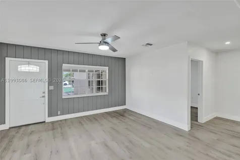 4326 NW 4th Street Miami FL 33126