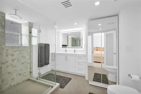 5555 Collins Avenue Miami Beach FL 33140