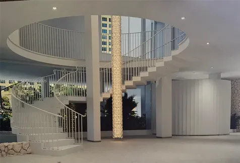 5555 Collins Avenue Miami Beach FL 33140
