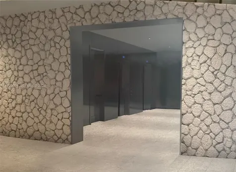 5555 Collins Avenue Miami Beach FL 33140