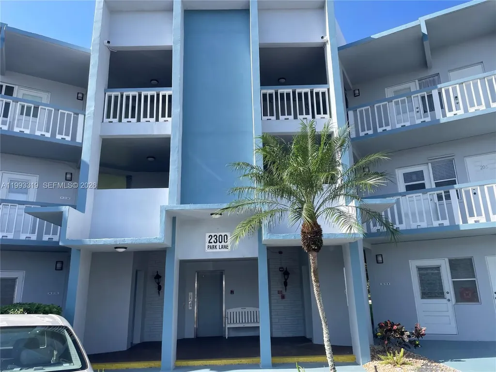 2300 Park Lane Hollywood FL 33021