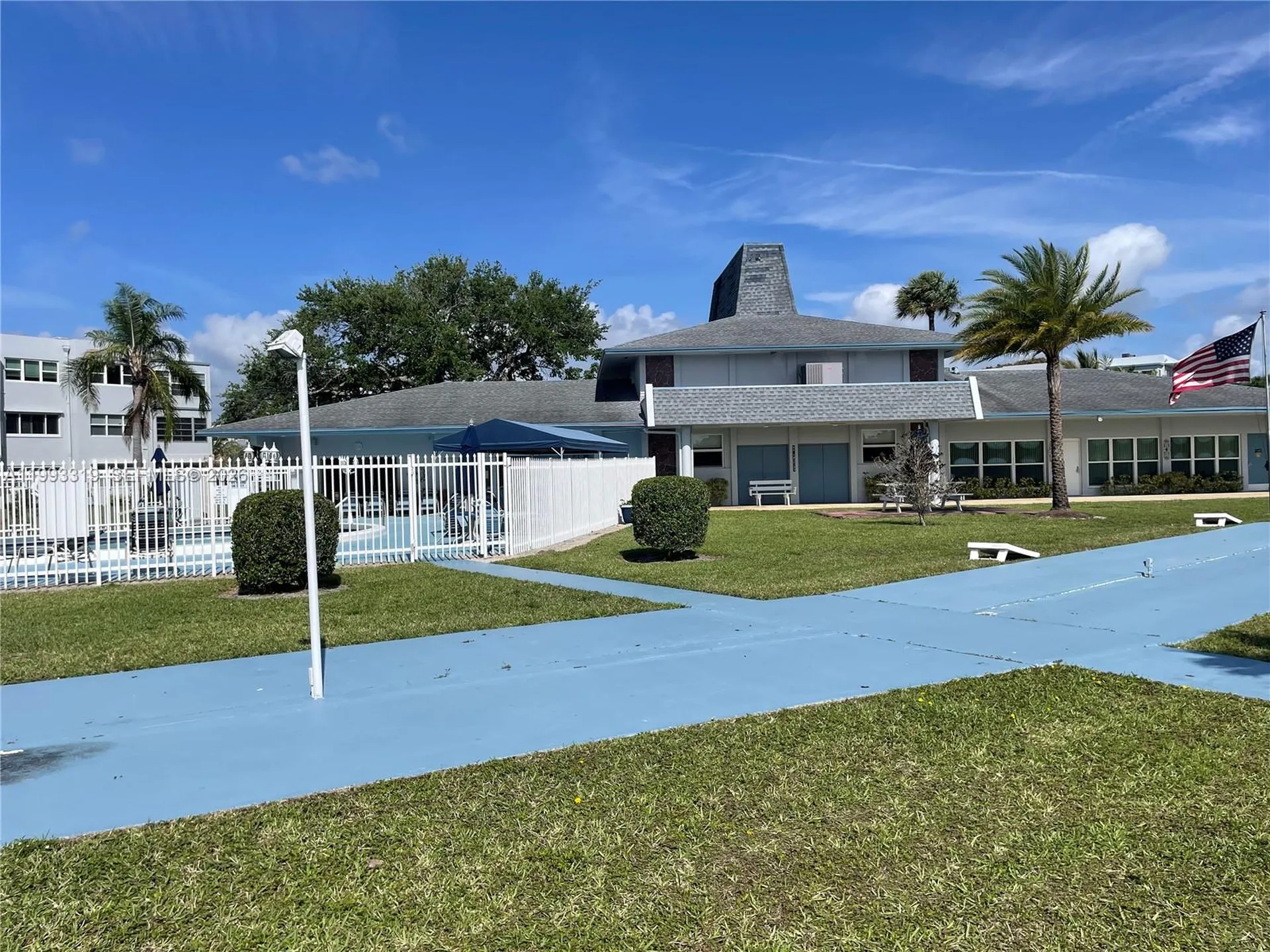 2300 Park Lane Hollywood FL 33021