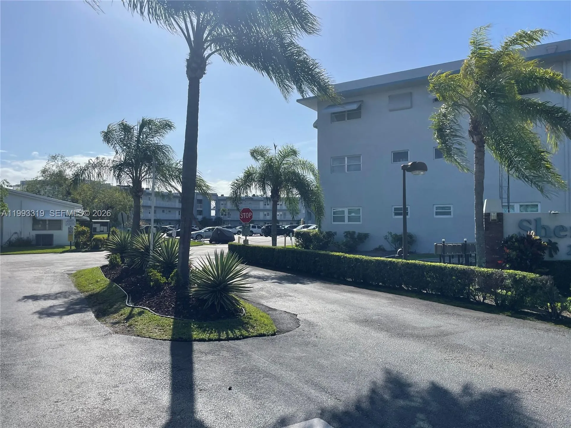 2300 Park Lane Hollywood FL 33021