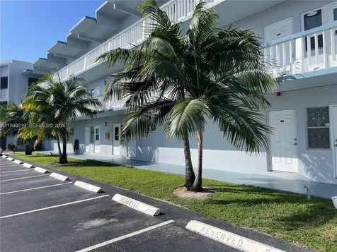2300 Park Lane Hollywood FL 33021