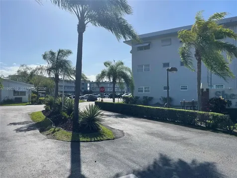 2300 Park Lane Hollywood FL 33021