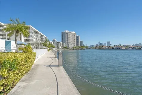 3010 Marcos Drive Aventura FL 33160