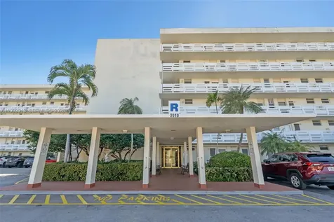 3010 Marcos Drive Aventura FL 33160