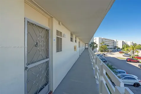 3010 Marcos Drive Aventura FL 33160