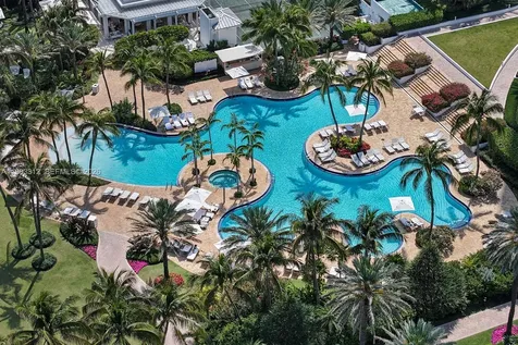 100 S Pointe Drive Miami Beach FL 33139