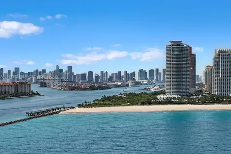 100 S Pointe Drive Miami Beach FL 33139