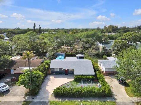 1745 SW 43rd Avenue Fort Lauderdale FL 33317