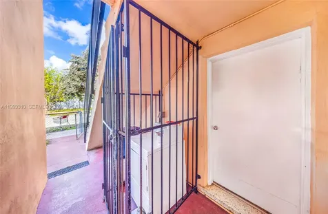 955 W 23rd Street Hialeah FL 33010