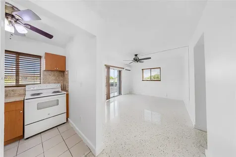 955 W 23rd Street Hialeah FL 33010