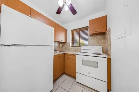 955 W 23rd Street Hialeah FL 33010