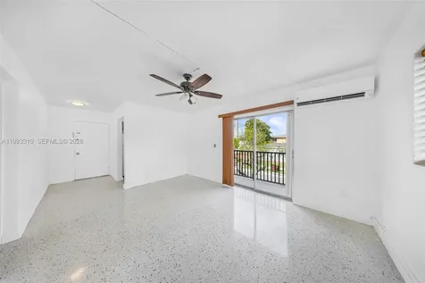 955 W 23rd Street Hialeah FL 33010