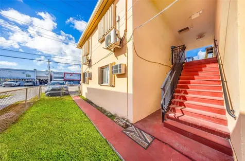 955 W 23rd Street Hialeah FL 33010