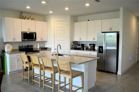 6448 NW Cloverdale Avenue Port St. Lucie FL 34987