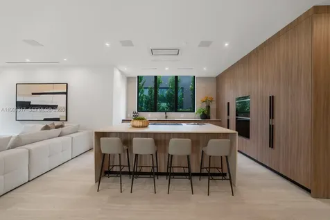 4095 Hardie Avenue Miami FL 33133