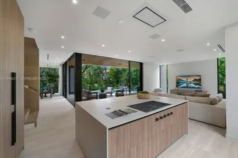 4095 Hardie Avenue Miami FL 33133