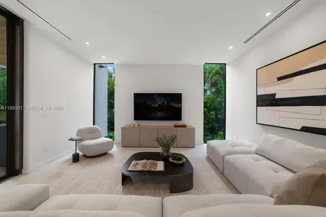 4095 Hardie Avenue Miami FL 33133