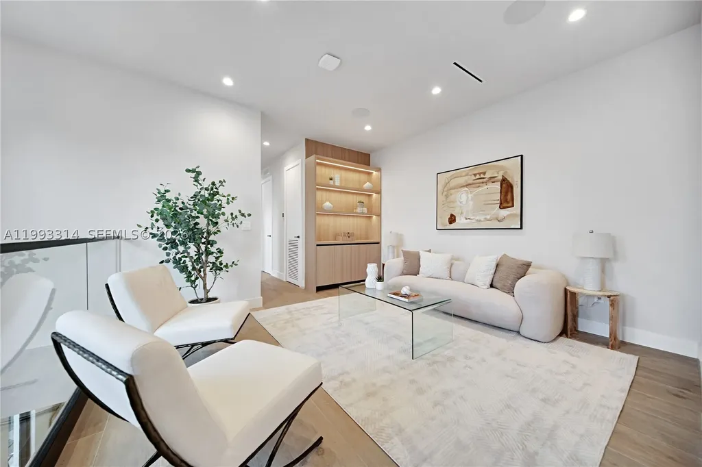 804 NE 16th Terrace Fort Lauderdale FL 33304