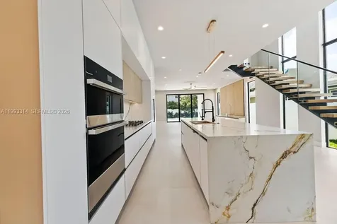 804 NE 16th Terrace Fort Lauderdale FL 33304