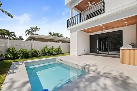 804 NE 16th Terrace Fort Lauderdale FL 33304